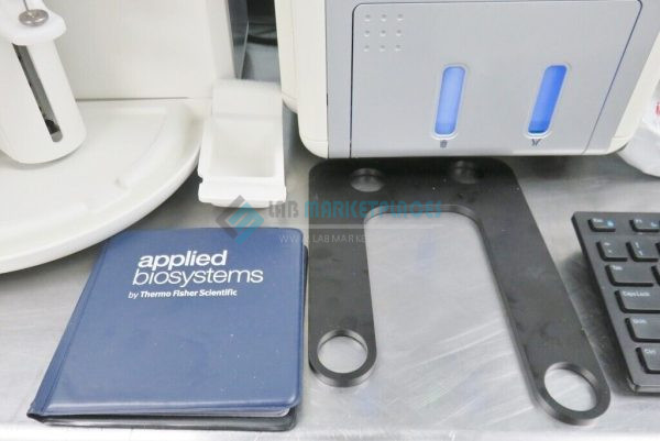 Invitrogen Attune NxT Acoustic Focusing Cytometer
