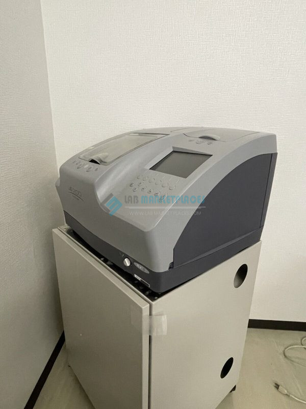 Nidek LE 1200 Patternless Edger