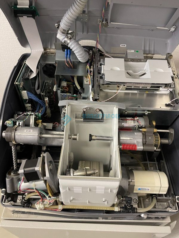 Nidek LE 1200 Patternless Edger